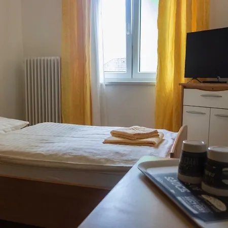 Die Homestay
